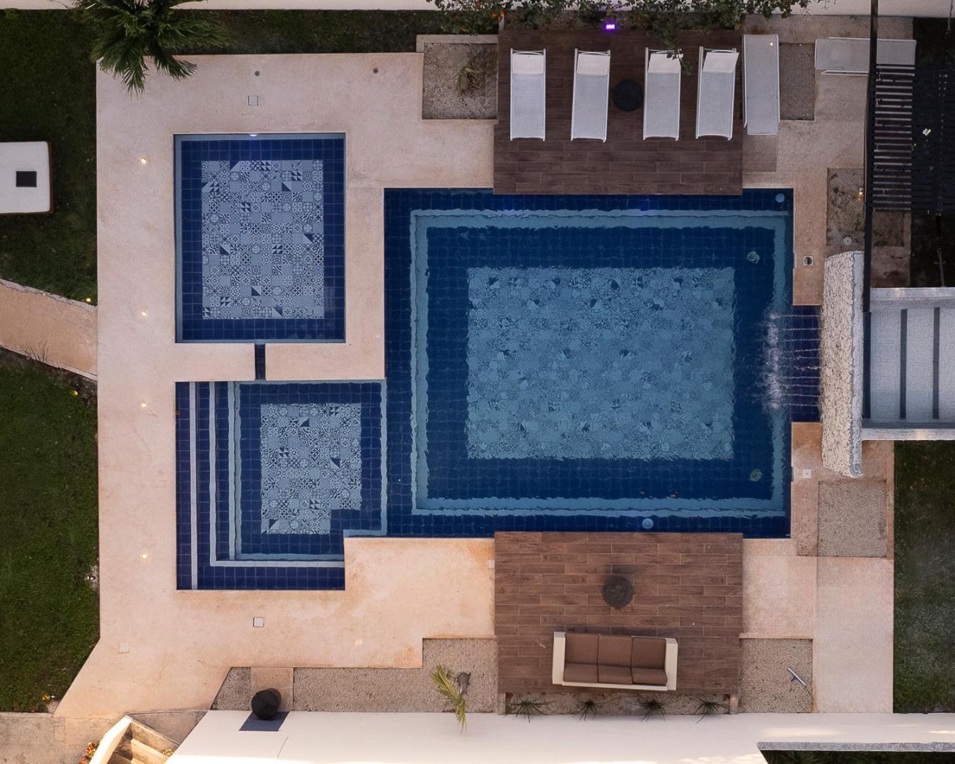 Nikche Hotel 3*